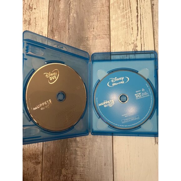 Disney's Muppets Most Wanted Blu-Ray DVD Combo Pack Kid's Movie - Picture 2 of 4